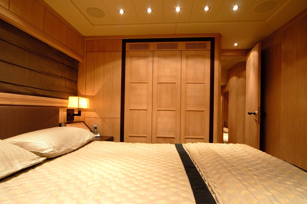 Ares - Interiors
